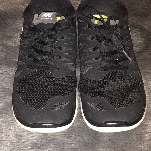 Nike free run-read description for sizing! - Picture 2 of 3